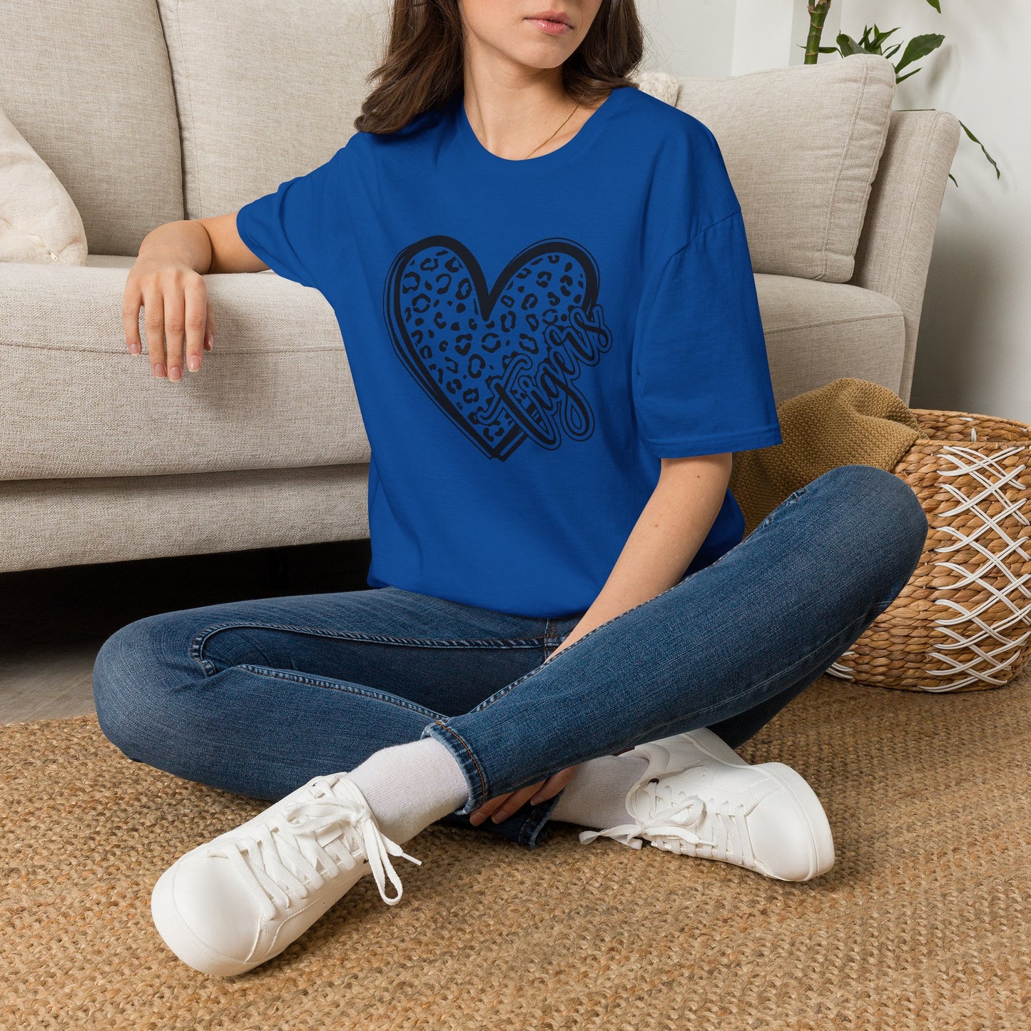 GILDAN - Leopard Heart 'Tigers' Graphic Tee
