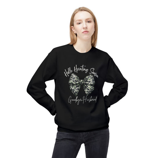 GILDAN - Crewneck Sweatshirt - 'Hate Hunting Season, Goodbye Husband' Camo Bow Graphic