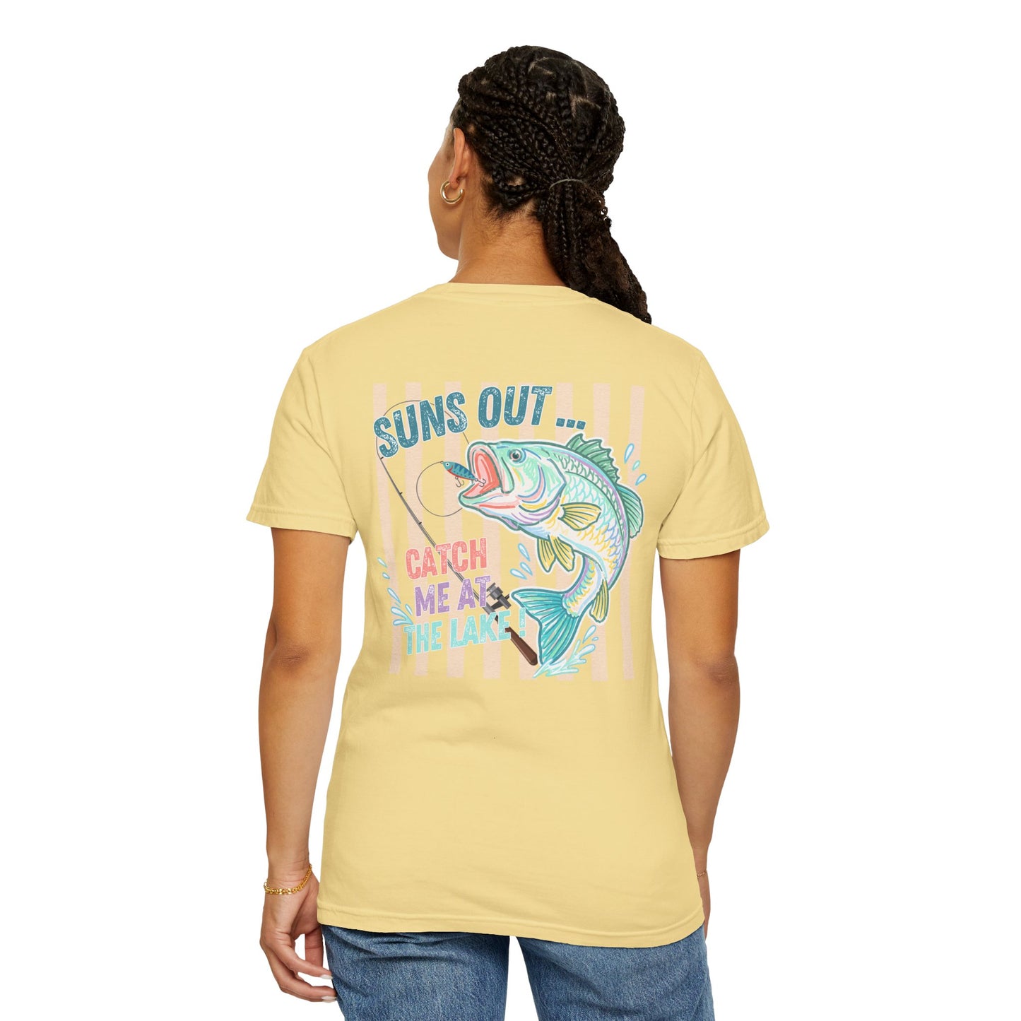 COMFORT COLORS - Catch me at the lake 2 side design tee