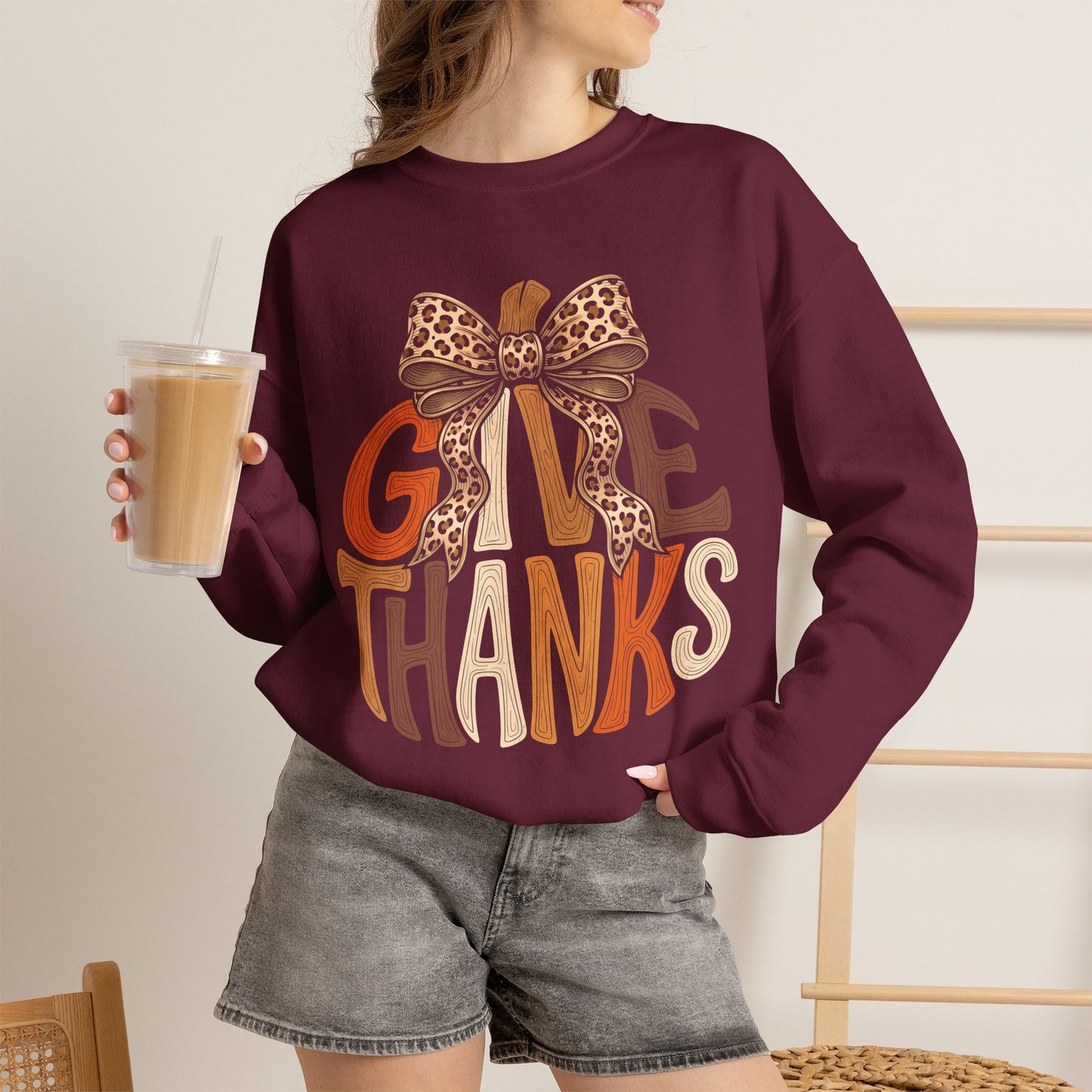 GILDAN - Give Thanks Thanksgiving Bow Sweatshirt