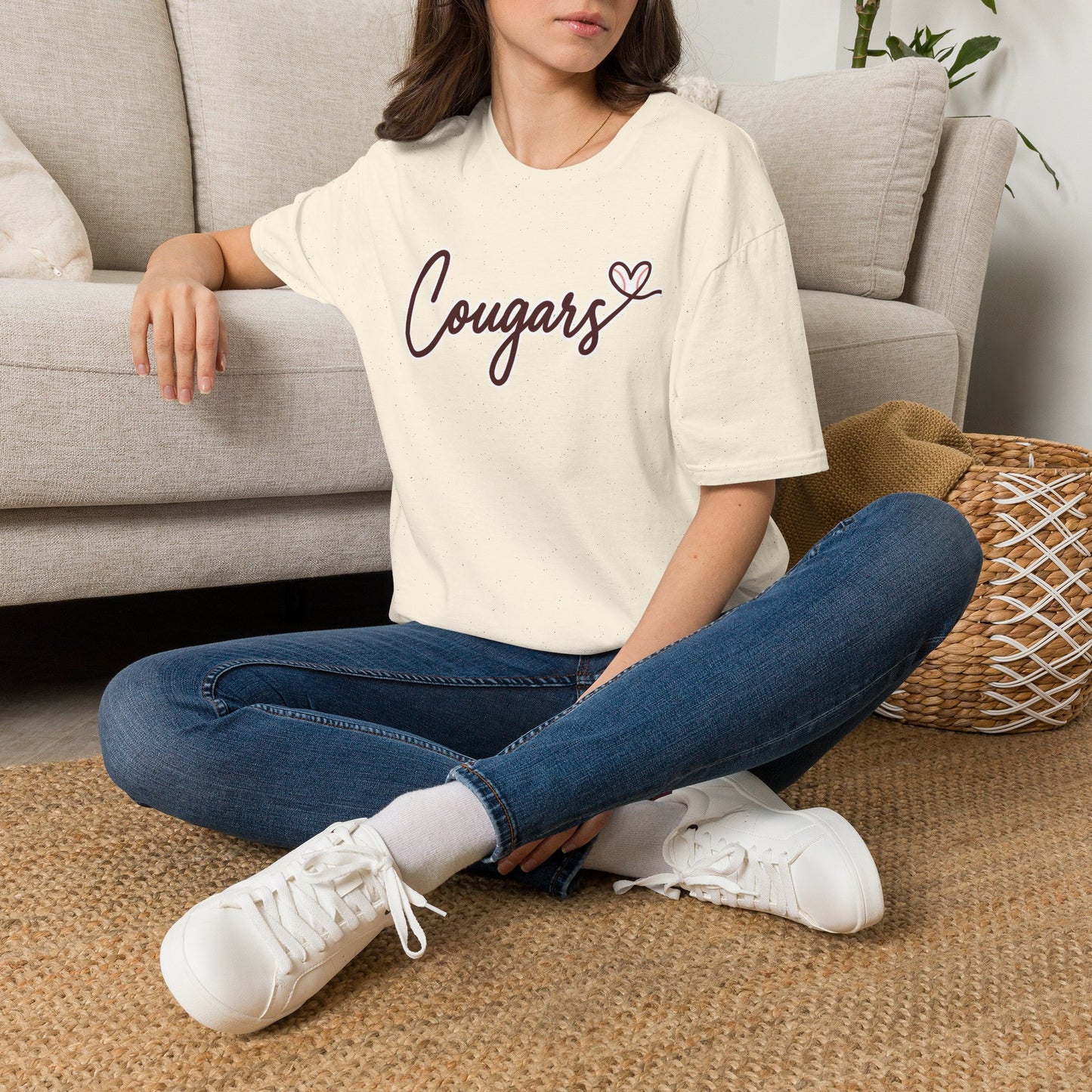GILDAN - Cougars Script T-Shirt — Retro Pink Heart Team Tee