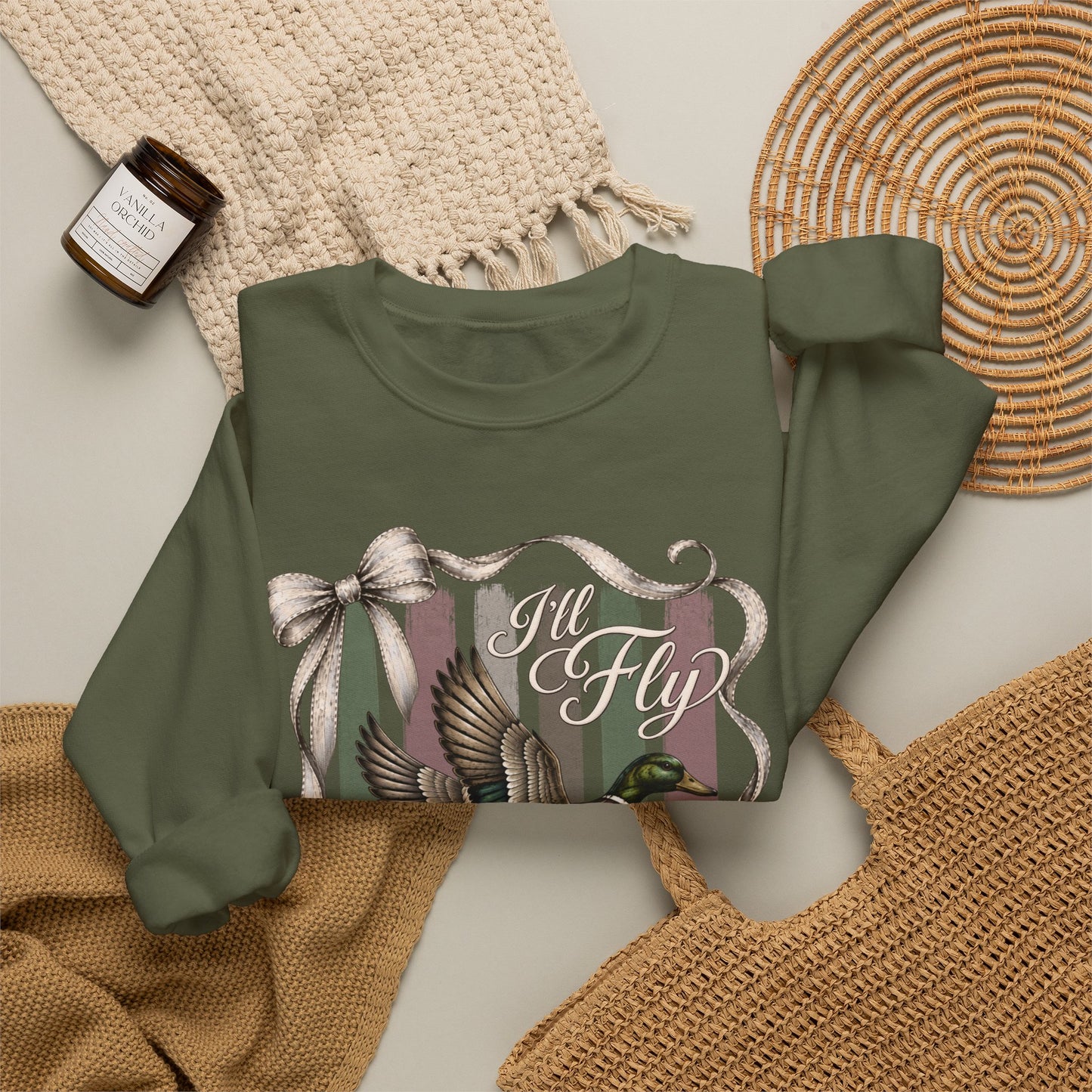 GILDAN - Vintage Mallard Duck Crewneck Sweatshirt — Rustic Ribbon Bird Graphic