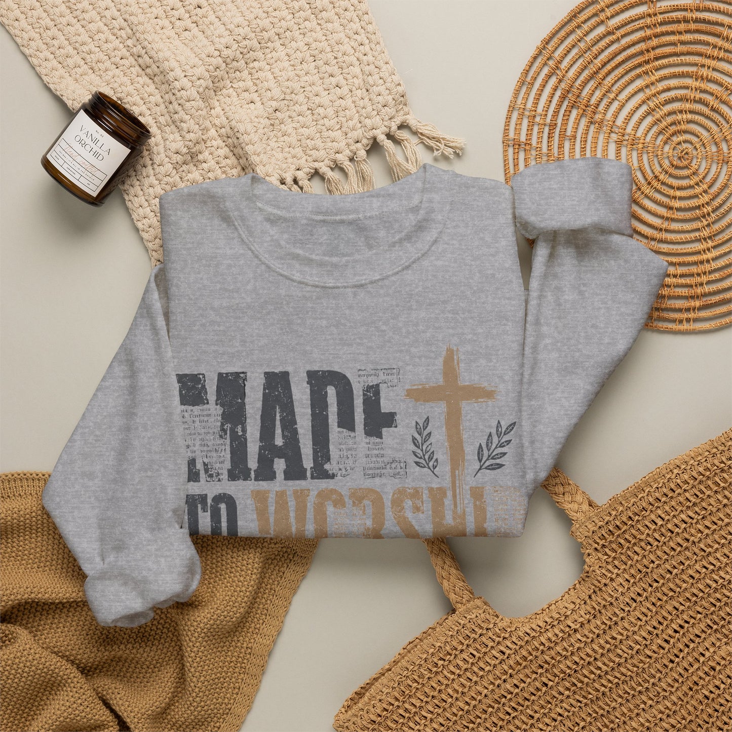 GILDAN - Worship Crewneck Sweatshirt — "Made to Worship to Him" Christian Pullover