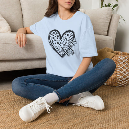GILDAN - Leopard Heart 'Tigers' Graphic Tee
