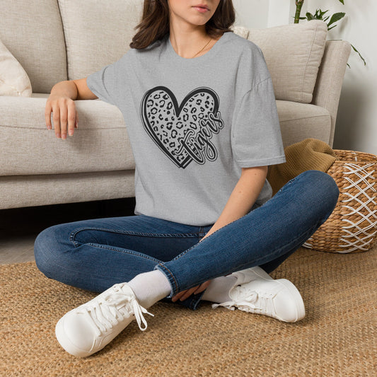 GILDAN - Leopard Heart 'Tigers' Graphic Tee