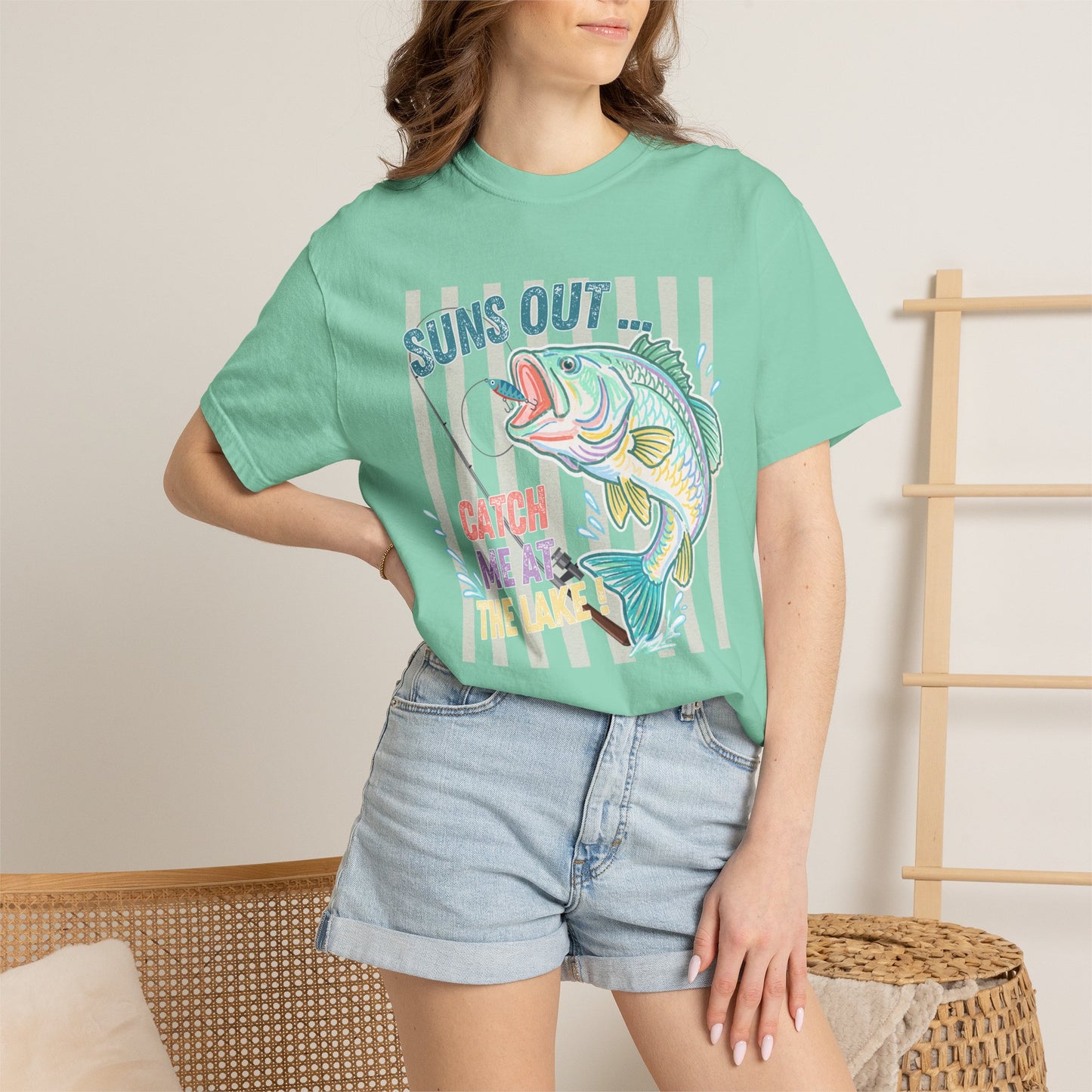 COMFORT COLORS - Suns Out Catch Me at the Lake Fishing T-Shirt