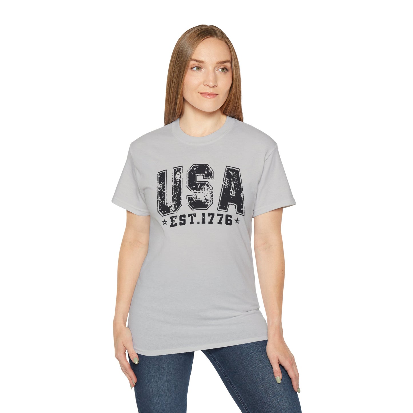 GILDAN - USA EST.1776 T-Shirt — Vintage Patriotic American Tee for 4th of July
