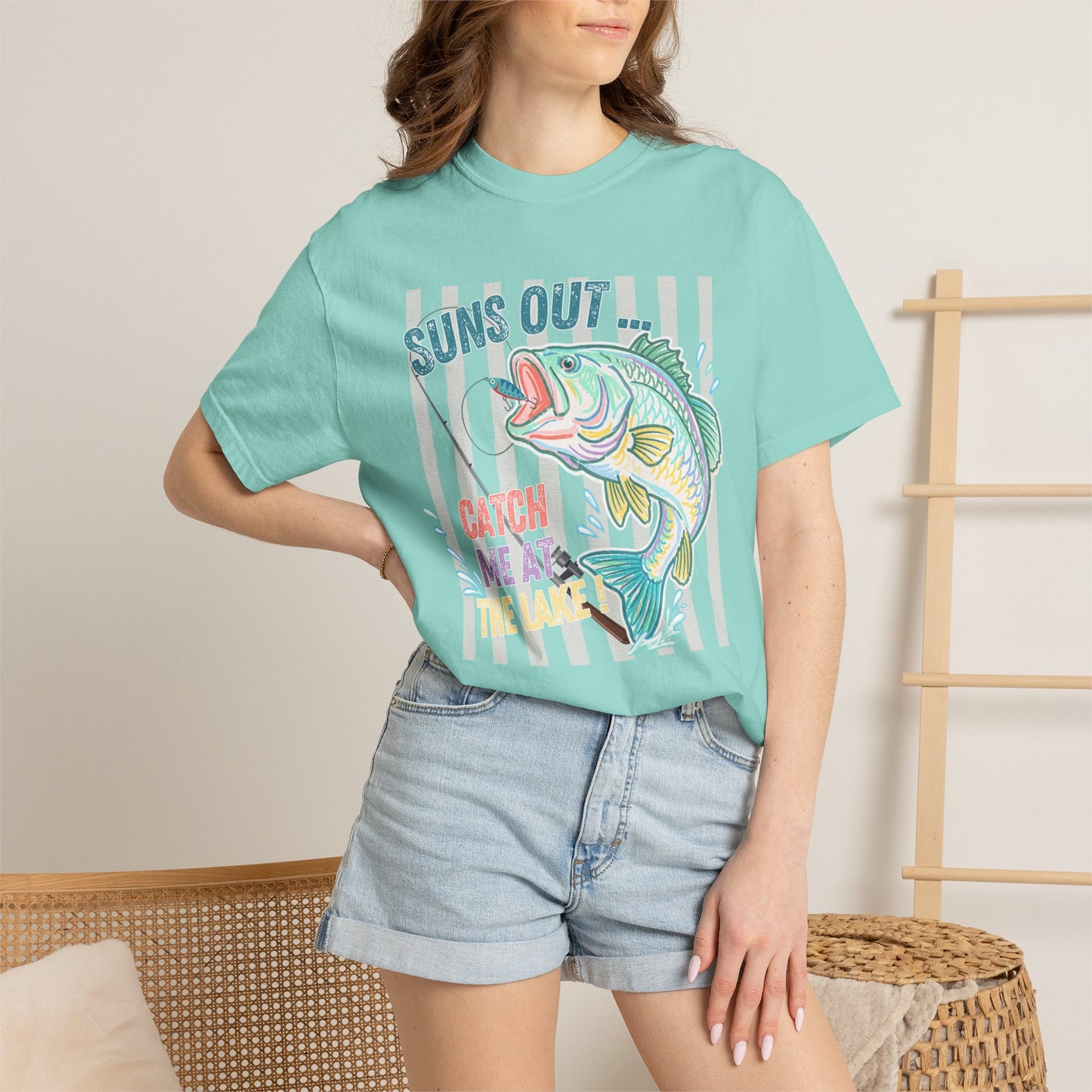COMFORT COLORS - Suns Out Catch Me at the Lake Fishing T-Shirt