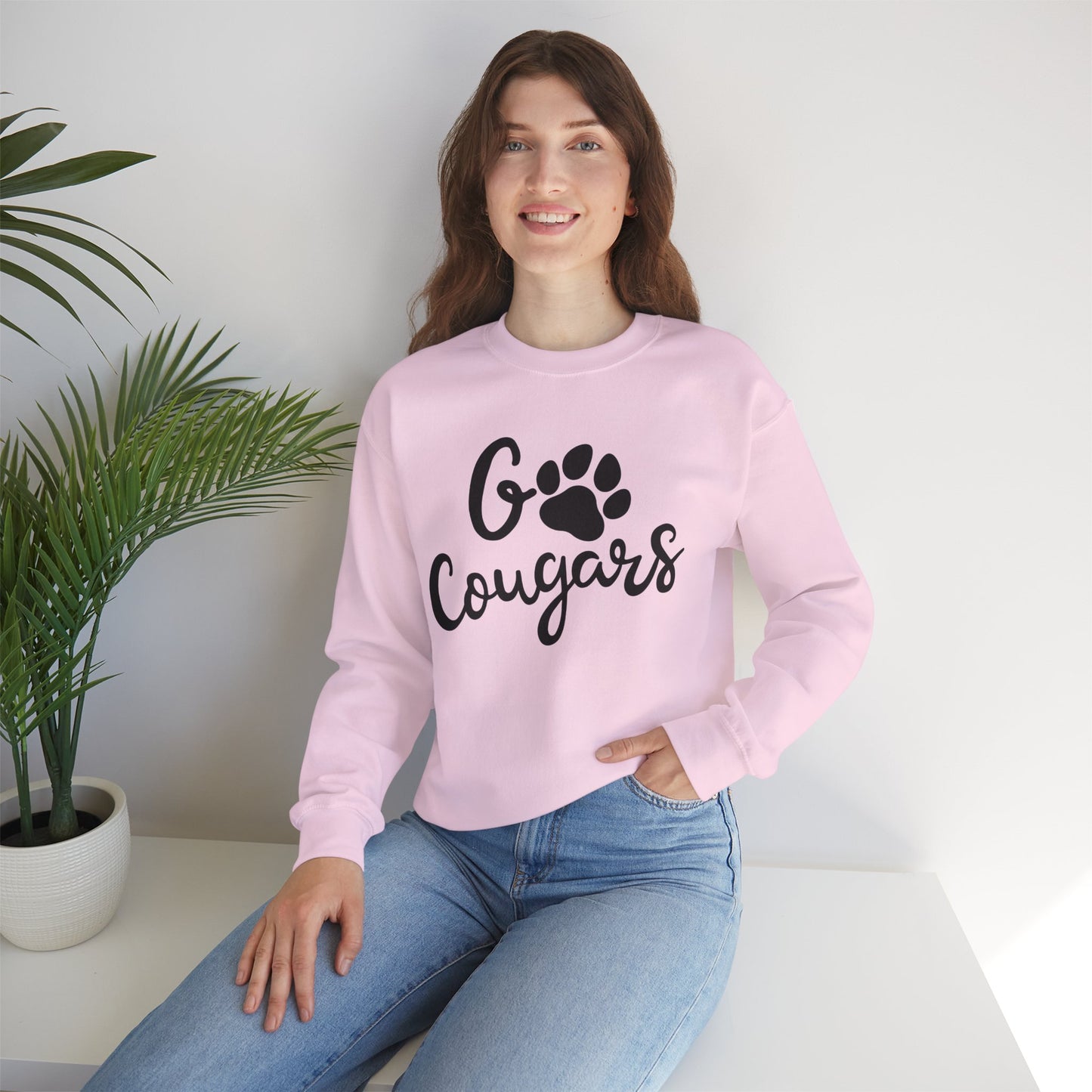 GILDAN - Cougars Paw Crewneck Sweatshirt