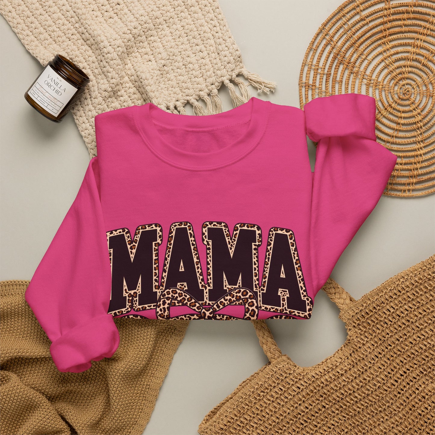 GILDAN - MAMA Graphic Crewneck Sweatshirt