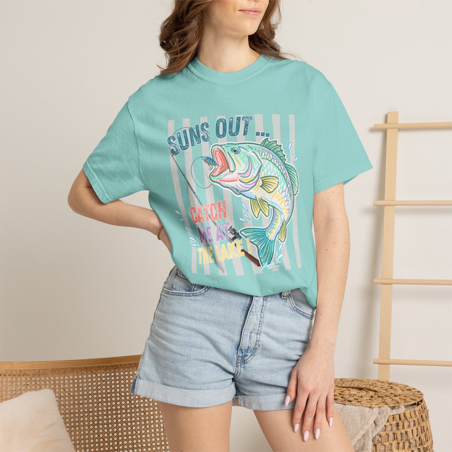COMFORT COLORS - Suns Out Catch Me at the Lake Fishing T-Shirt