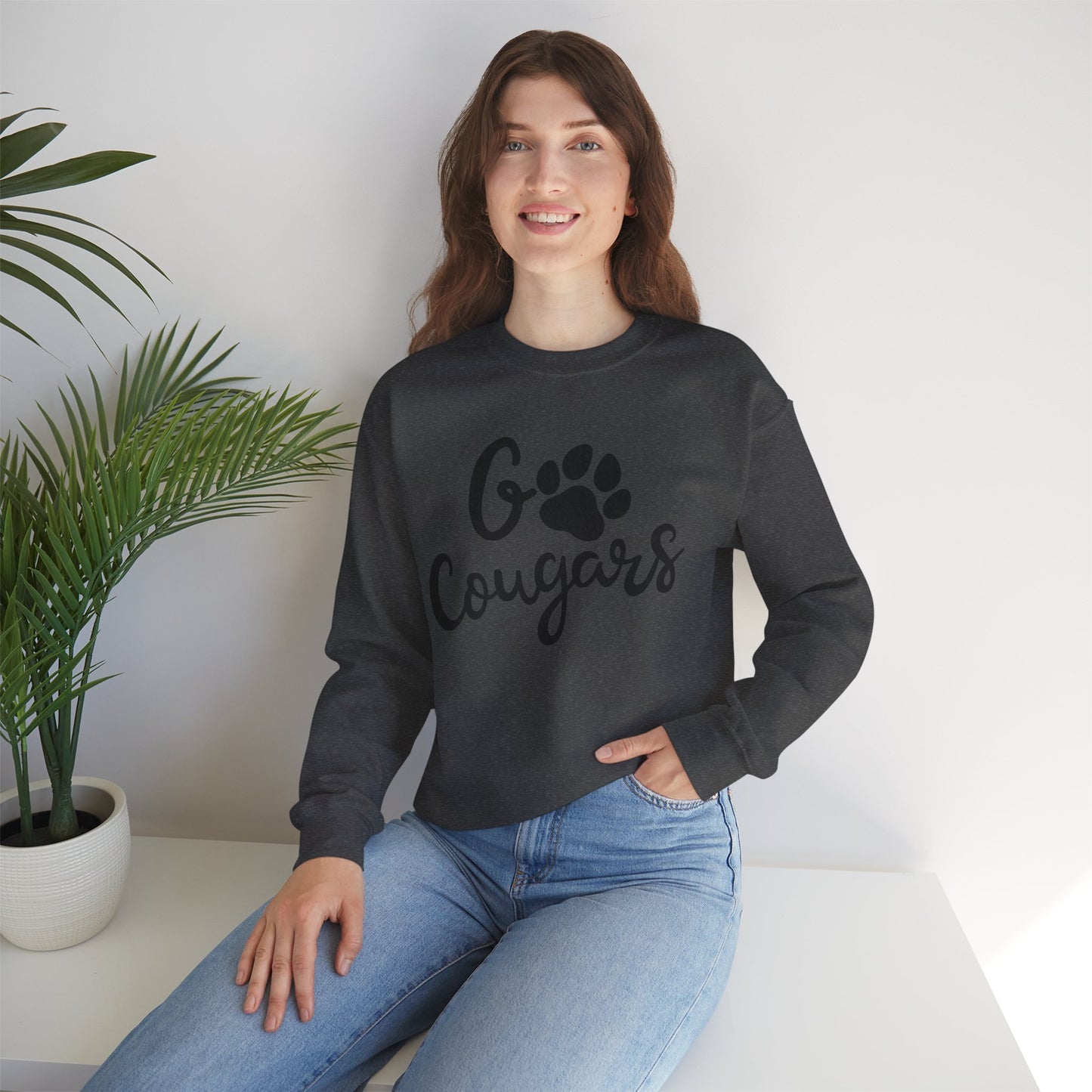 GILDAN - Cougars Paw Crewneck Sweatshirt
