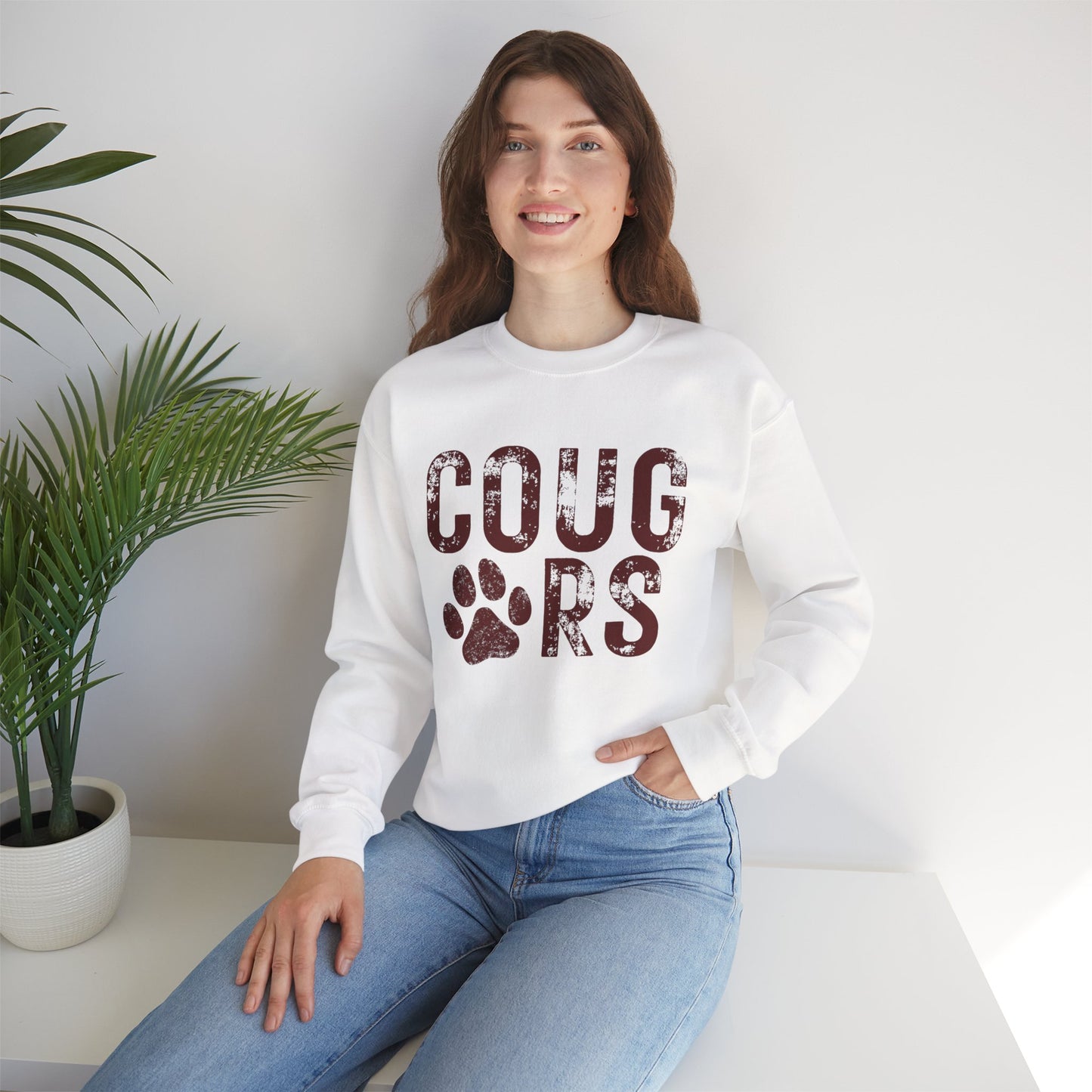 GILDAN - Cougars Paw Crewneck Sweatshirt – Vintage Distressed Cougar Paw Graphic