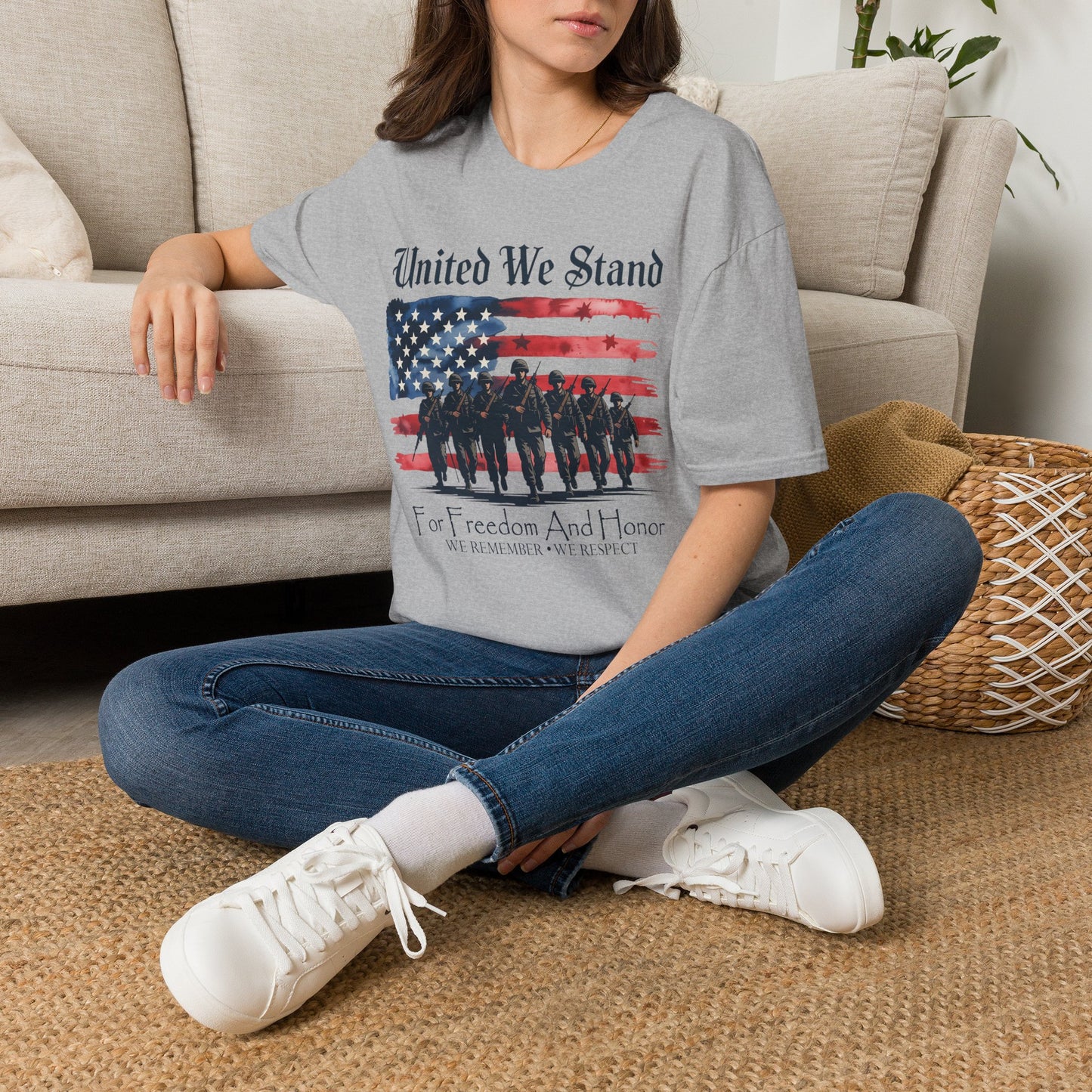 GILDAN - United We Stand T-Shirt — Patriotic American Flag Military Tribute Tee