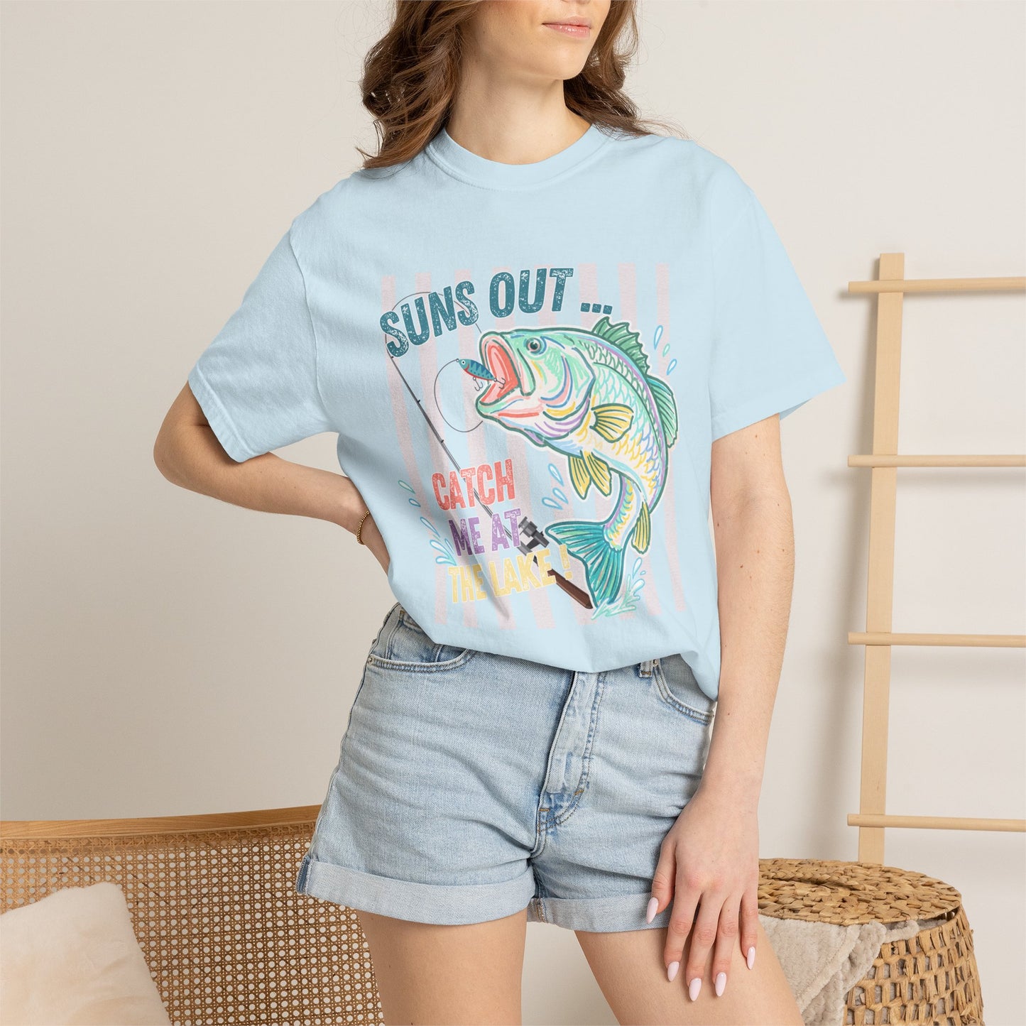 COMFORT COLORS - Suns Out Catch Me at the Lake Fishing T-Shirt