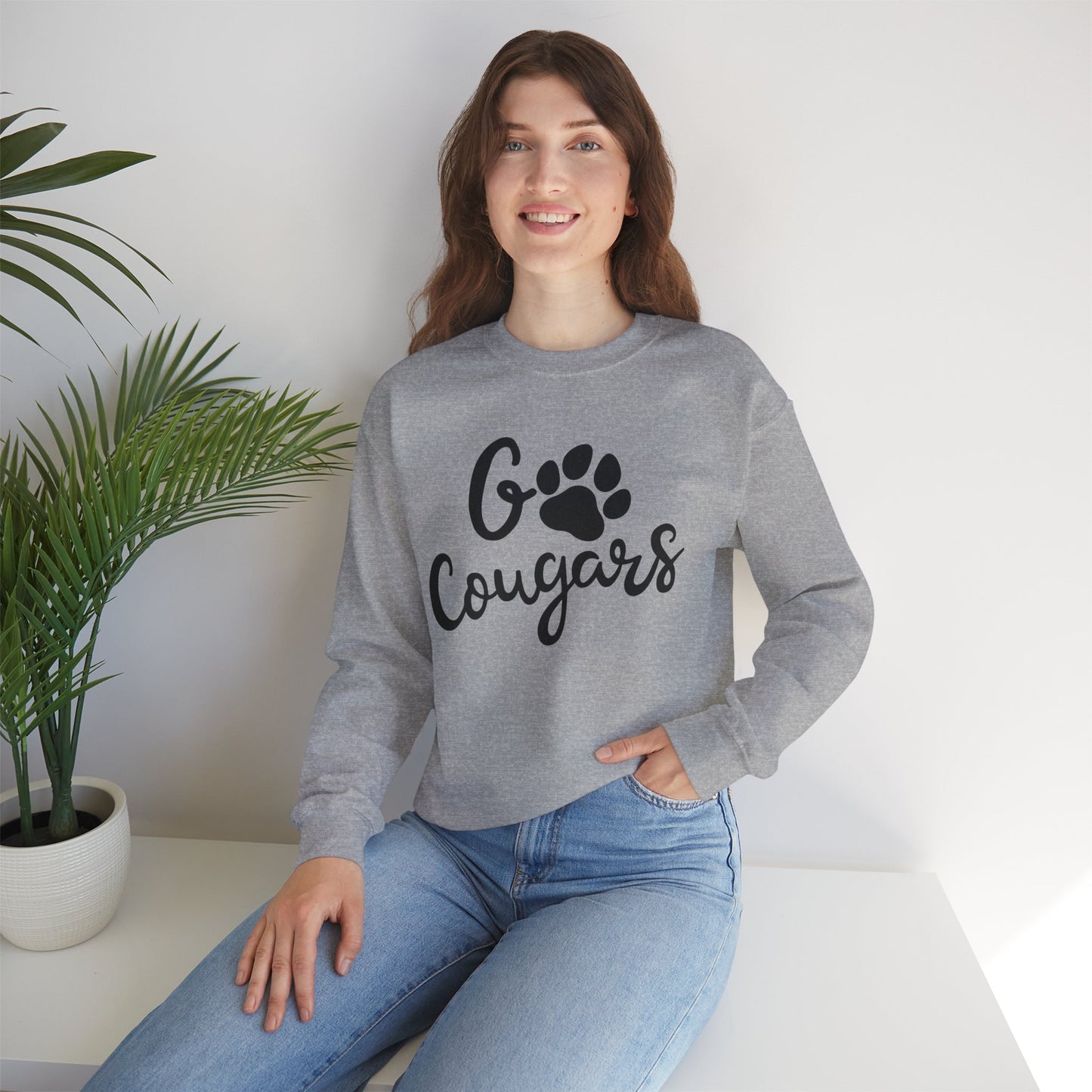 GILDAN - Cougars Paw Crewneck Sweatshirt