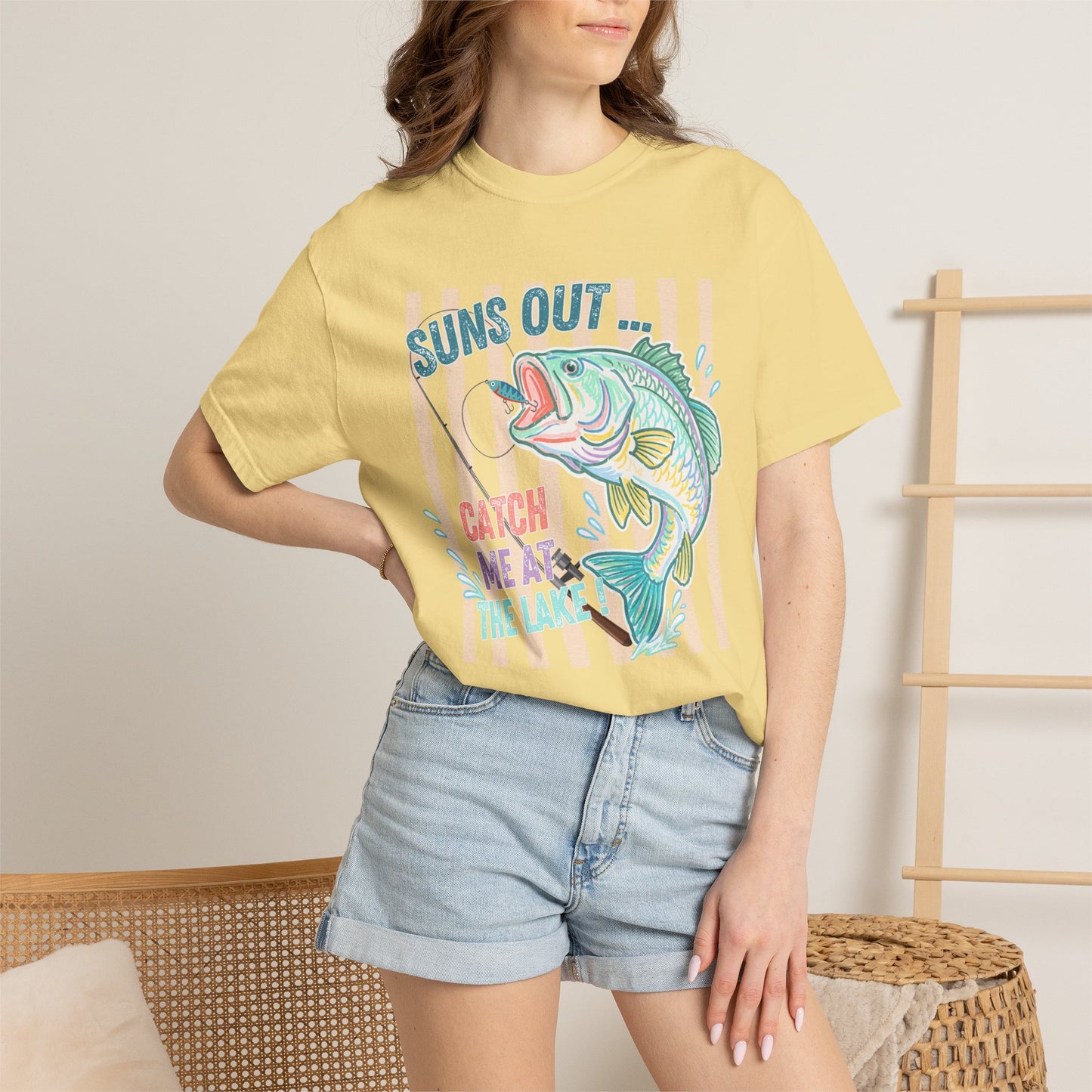 COMFORT COLORS - Suns Out Catch Me at the Lake Fishing T-Shirt