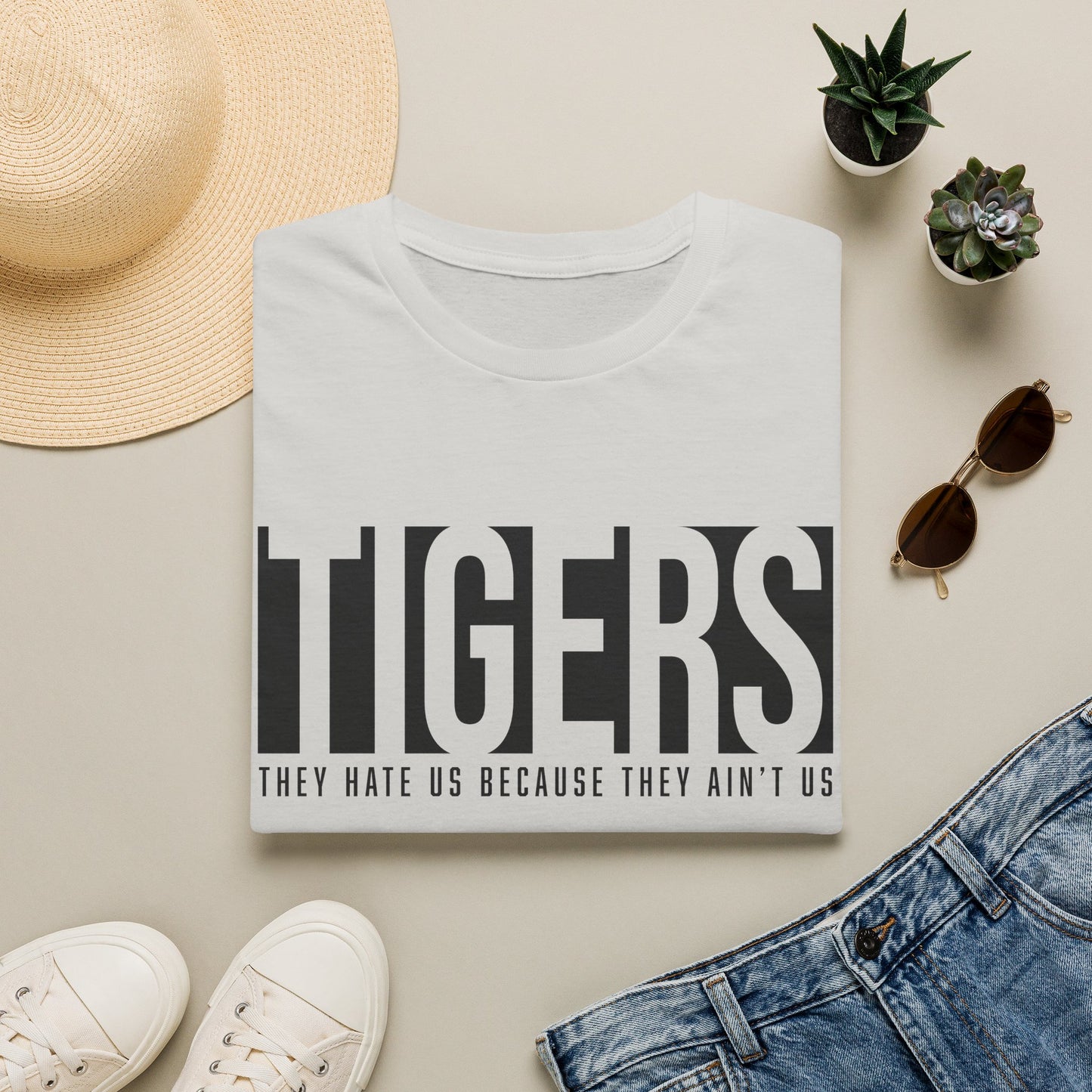 GILDAN * Tigers Graphic T-Shirt — 'Tigers' Bold Text Design