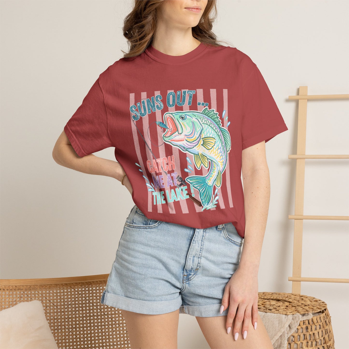 COMFORT COLORS - Suns Out Catch Me at the Lake Fishing T-Shirt