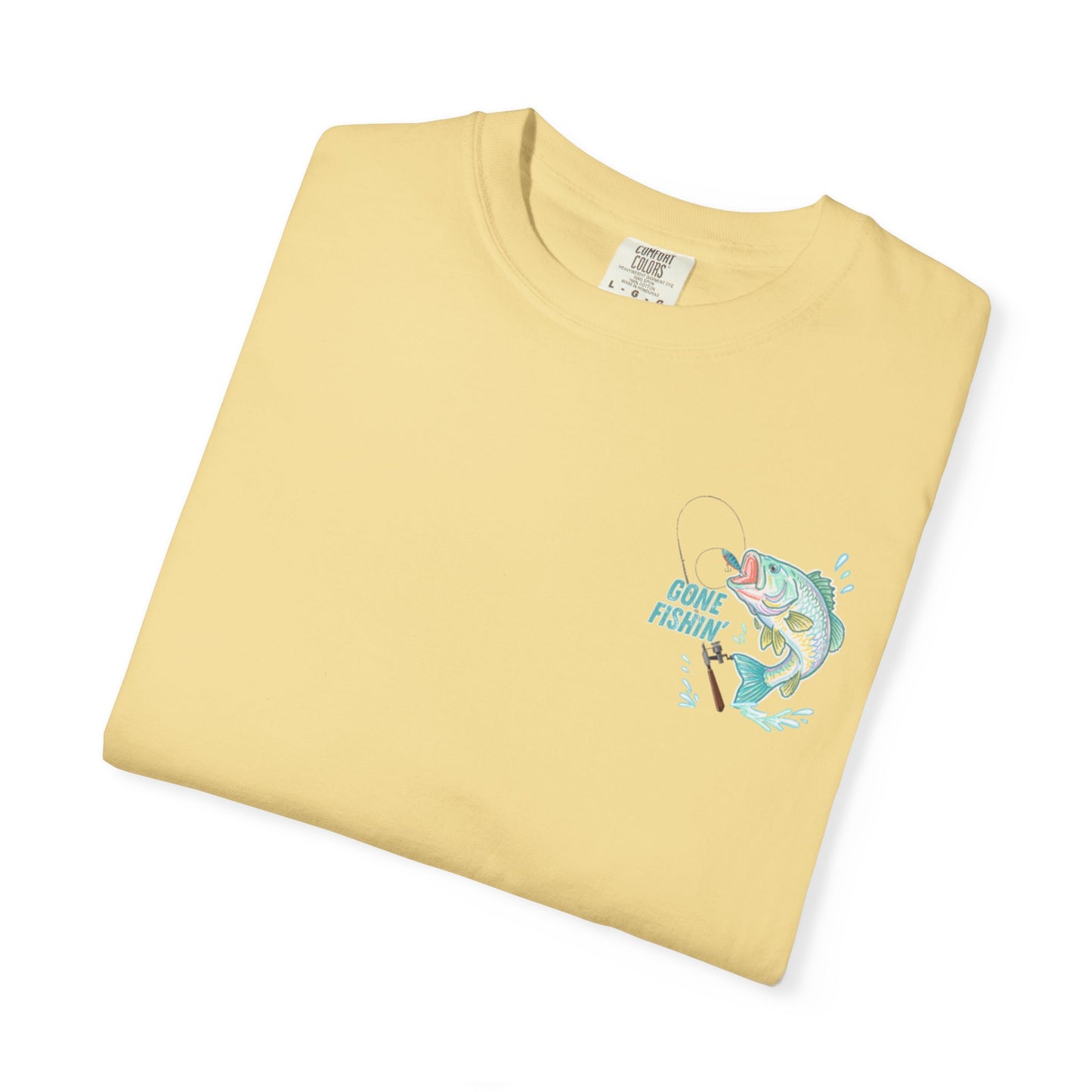 COMFORT COLORS - Catch me at the lake 2 side design tee