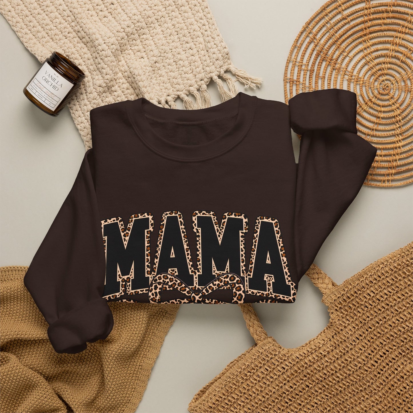 GILDAN - MAMA Graphic Crewneck Sweatshirt