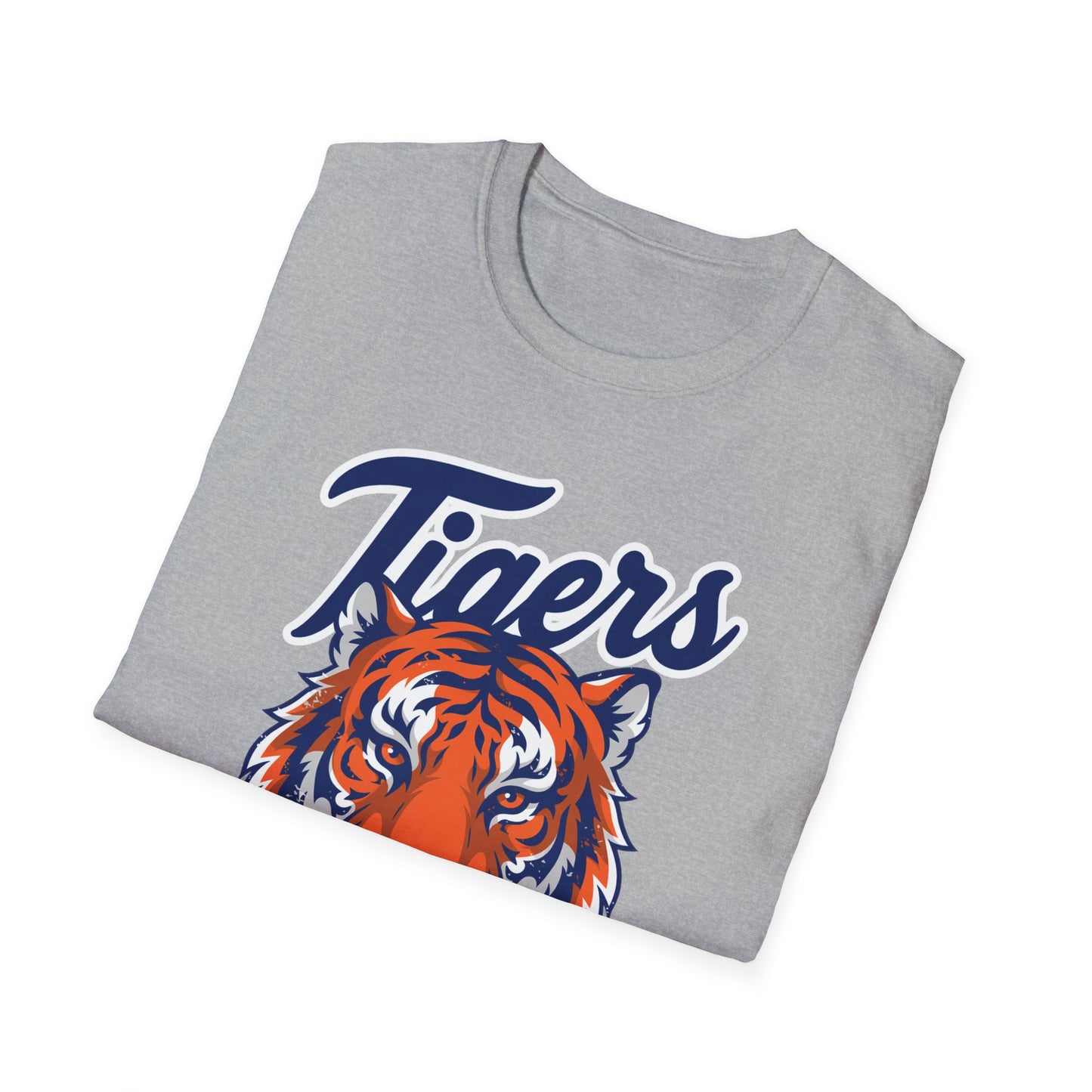 GILDAN -Tigers Graphic T-Shirt — Vintage Tiger Head Sports Tee