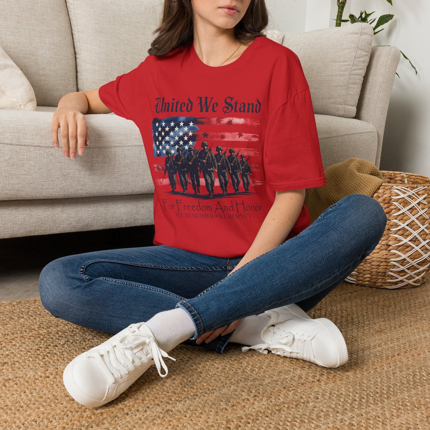 GILDAN - United We Stand T-Shirt — Patriotic American Flag Military Tribute Tee
