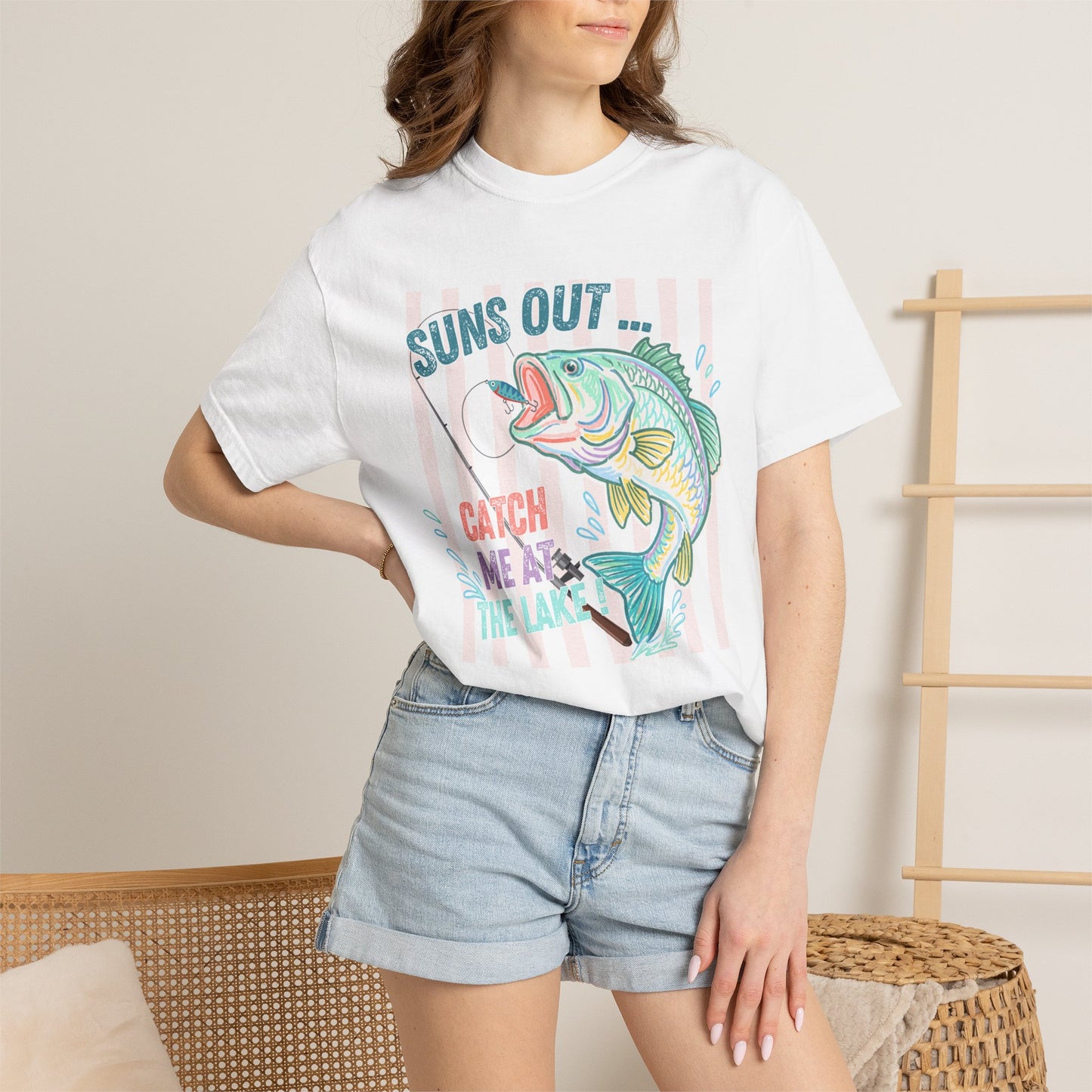 COMFORT COLORS - Suns Out Catch Me at the Lake Fishing T-Shirt