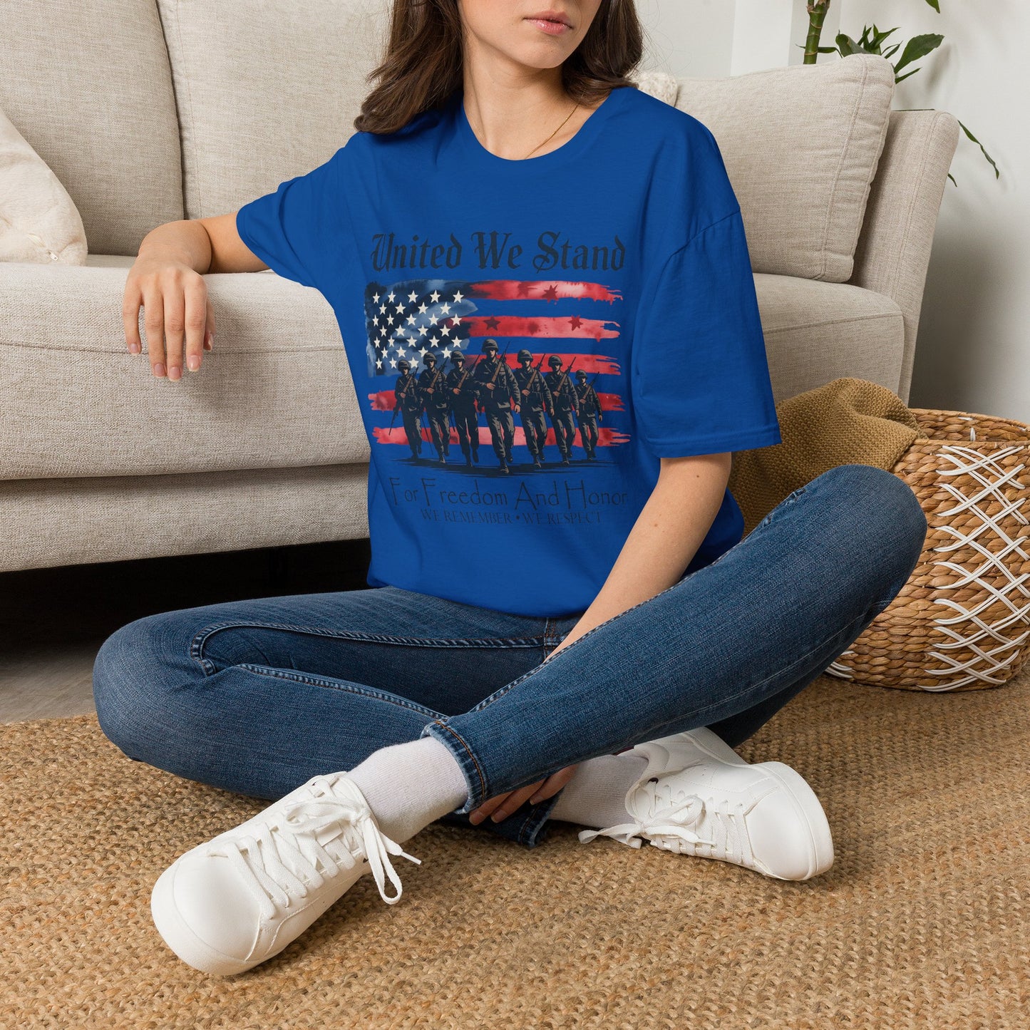 GILDAN - United We Stand T-Shirt — Patriotic American Flag Military Tribute Tee