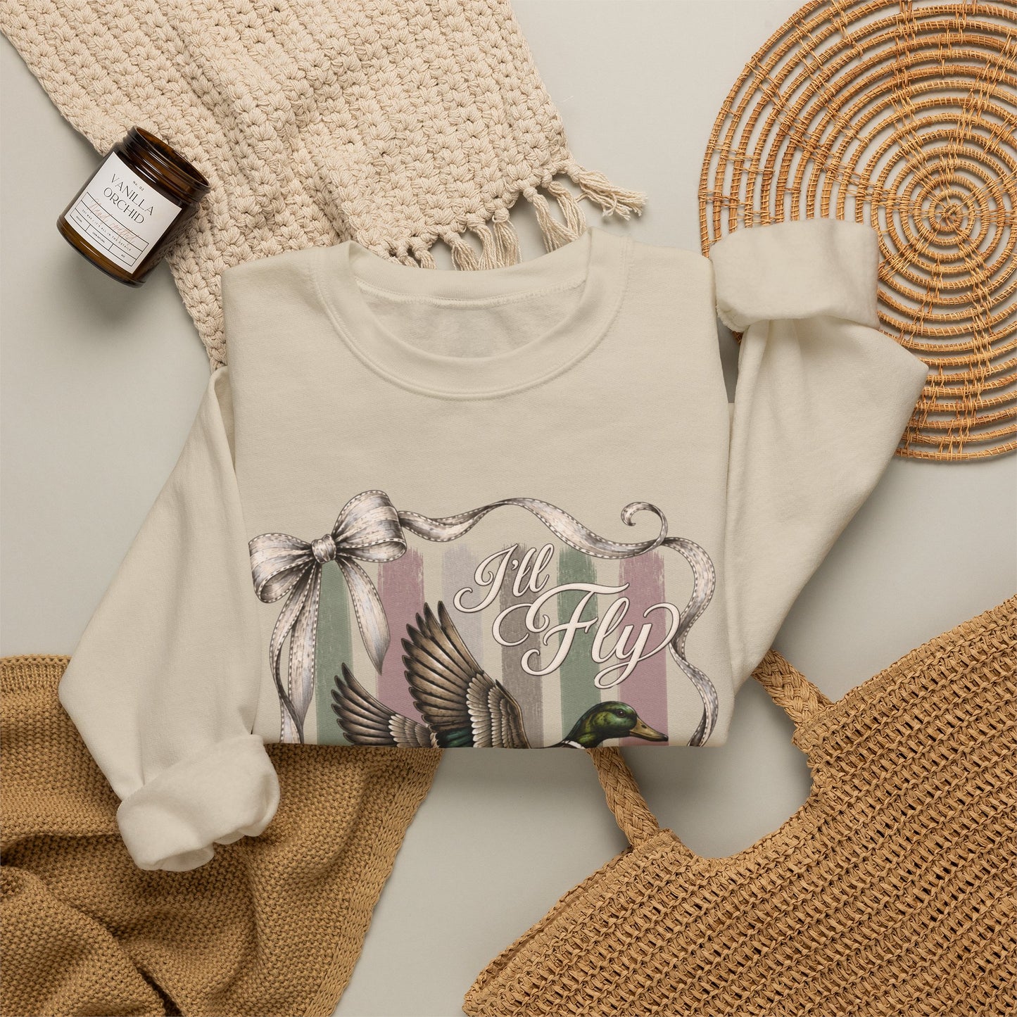 GILDAN - Vintage Mallard Duck Crewneck Sweatshirt — Rustic Ribbon Bird Graphic