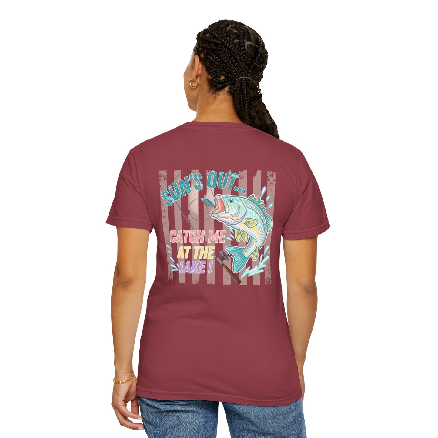 COMFORT COLORS - Catch me at the lake 2 side design tee