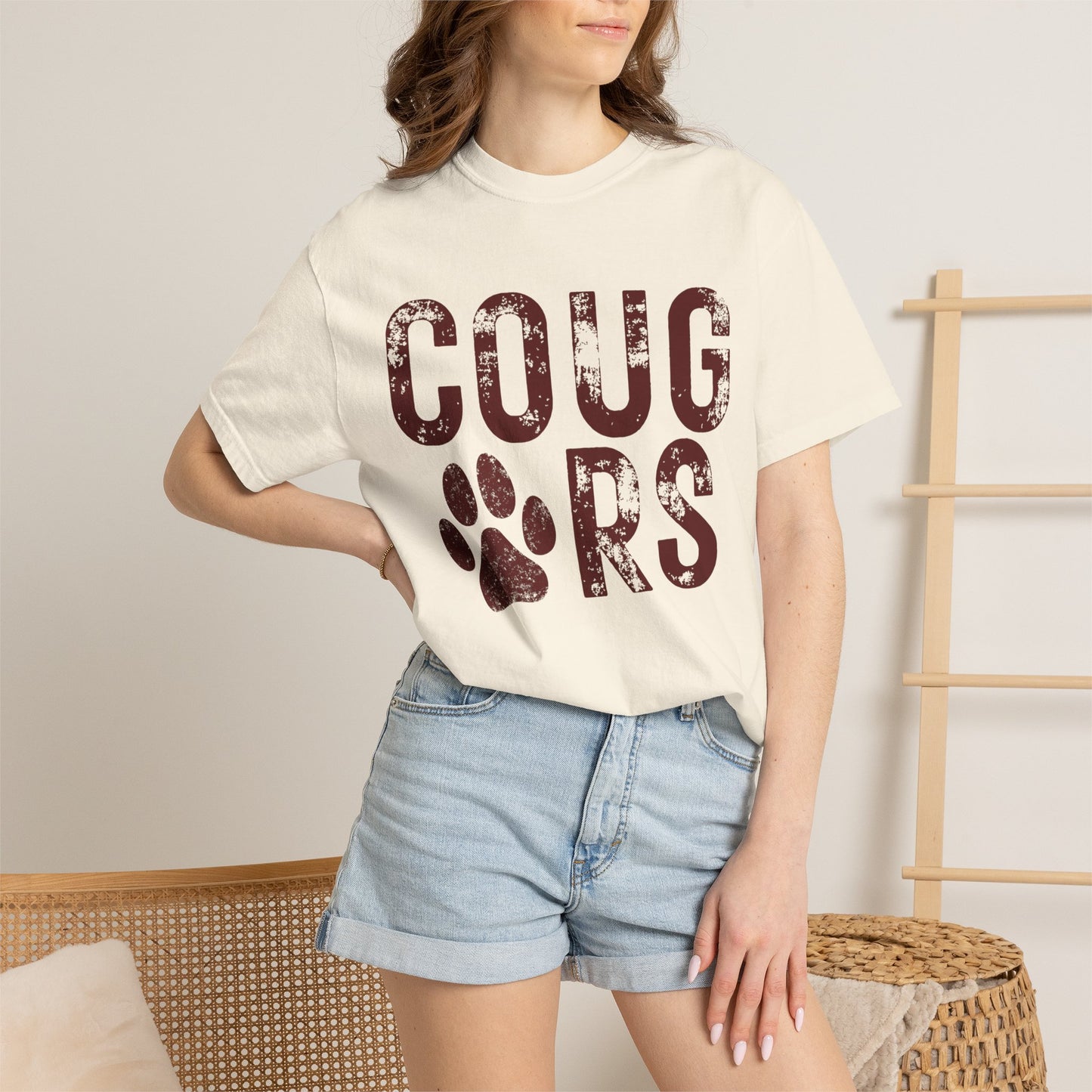 COMFORT COLORS - Cougars Distressed Paw T-Shirt