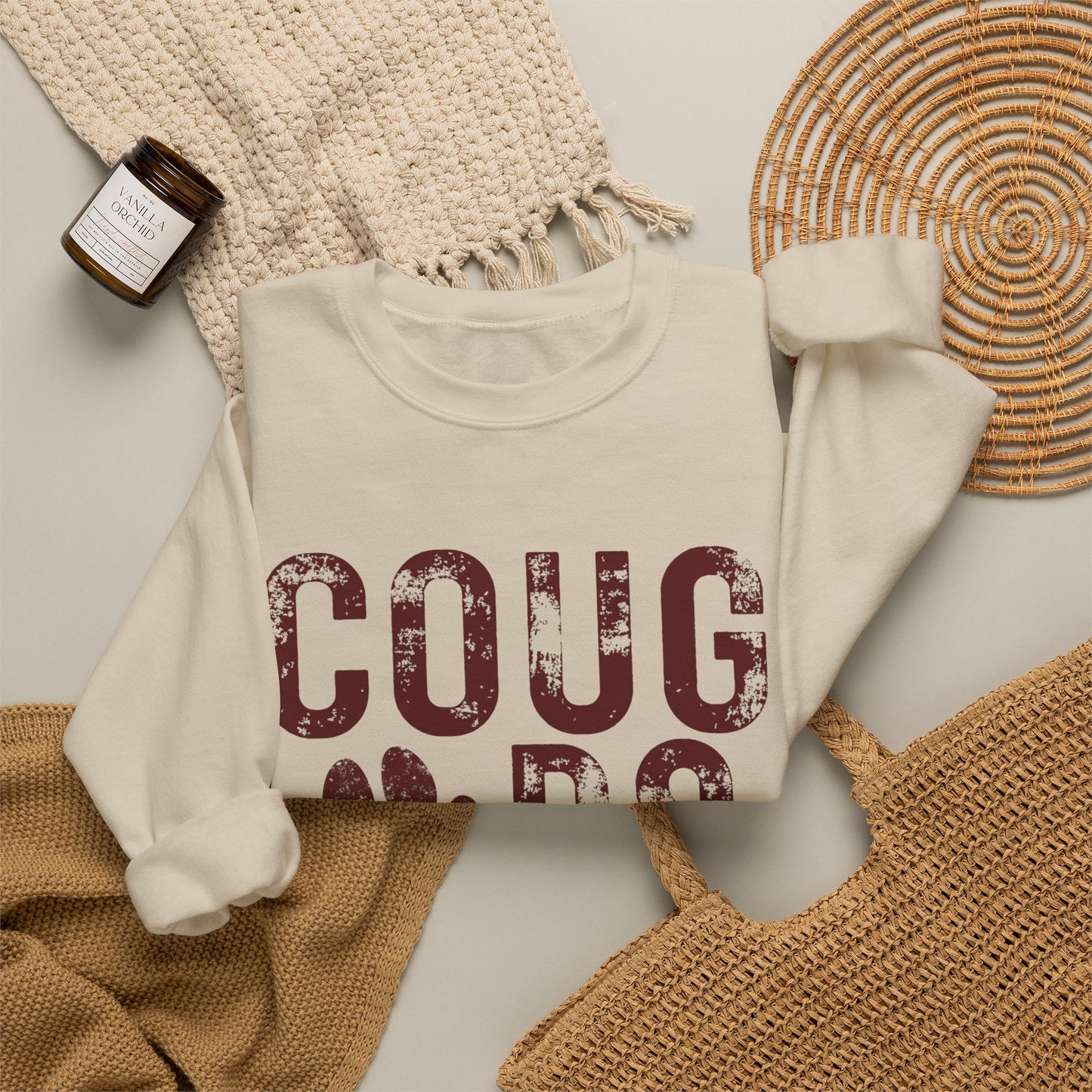 GILDAN - Cougars Paw Crewneck Sweatshirt – Vintage Distressed Cougar Paw Graphic