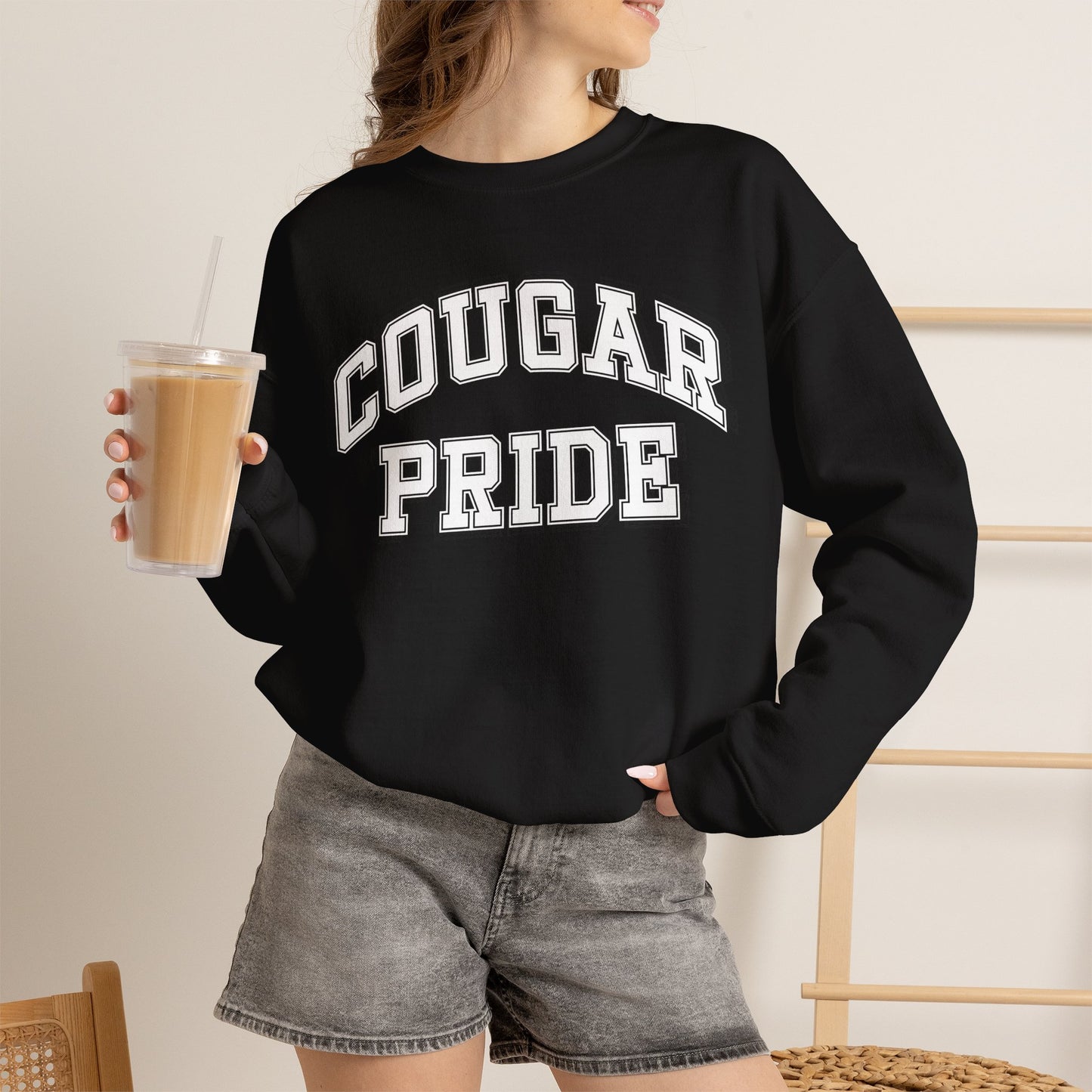 GILDAN - Cougar Pride Crewneck Sweatshirt