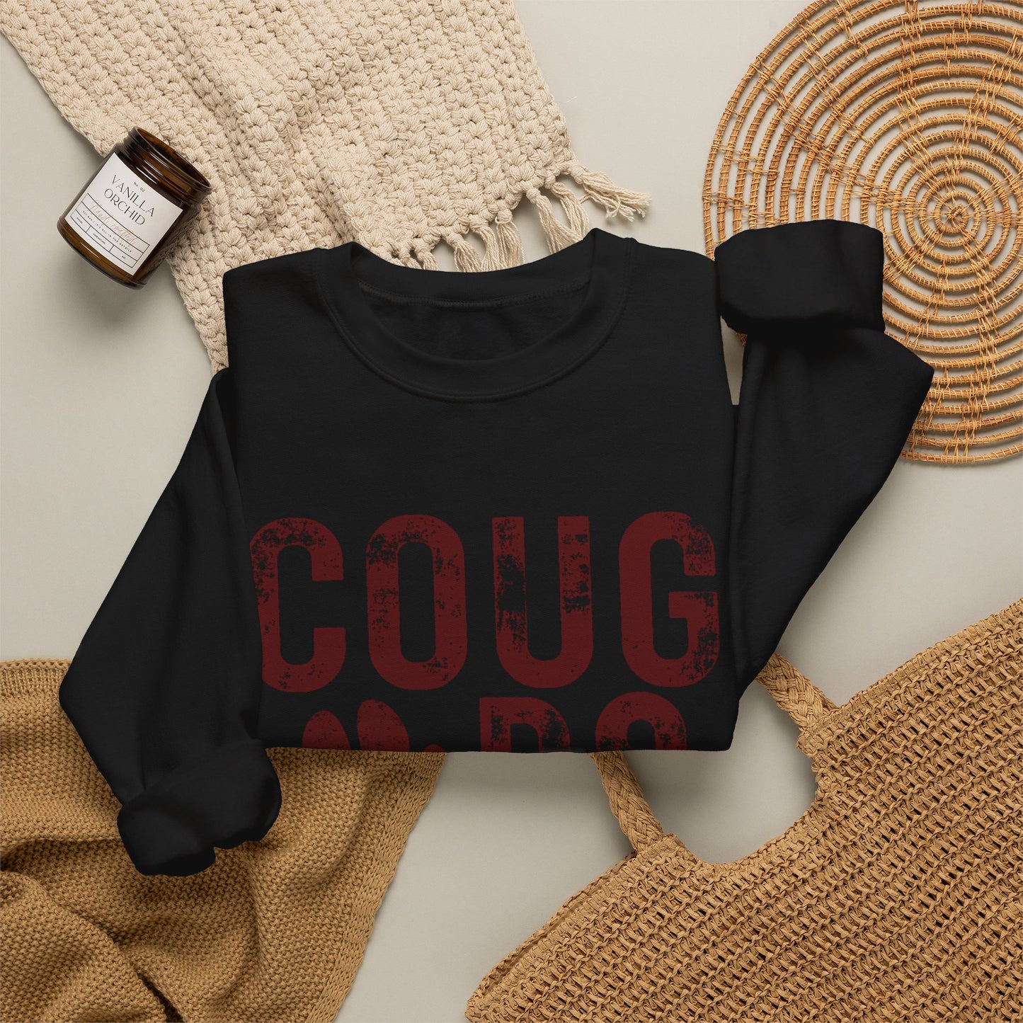 GILDAN - Cougars Paw Crewneck Sweatshirt – Vintage Distressed Cougar Paw Graphic