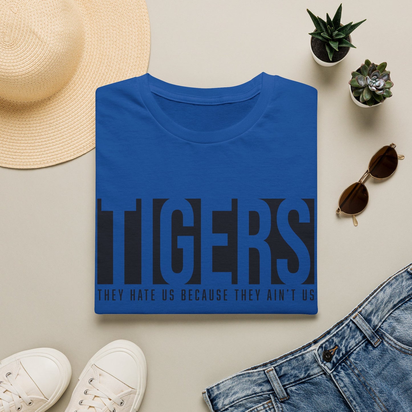 GILDAN * Tigers Graphic T-Shirt — 'Tigers' Bold Text Design