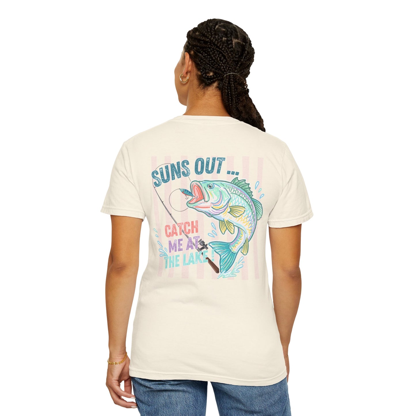 COMFORT COLORS - Catch me at the lake 2 side design tee