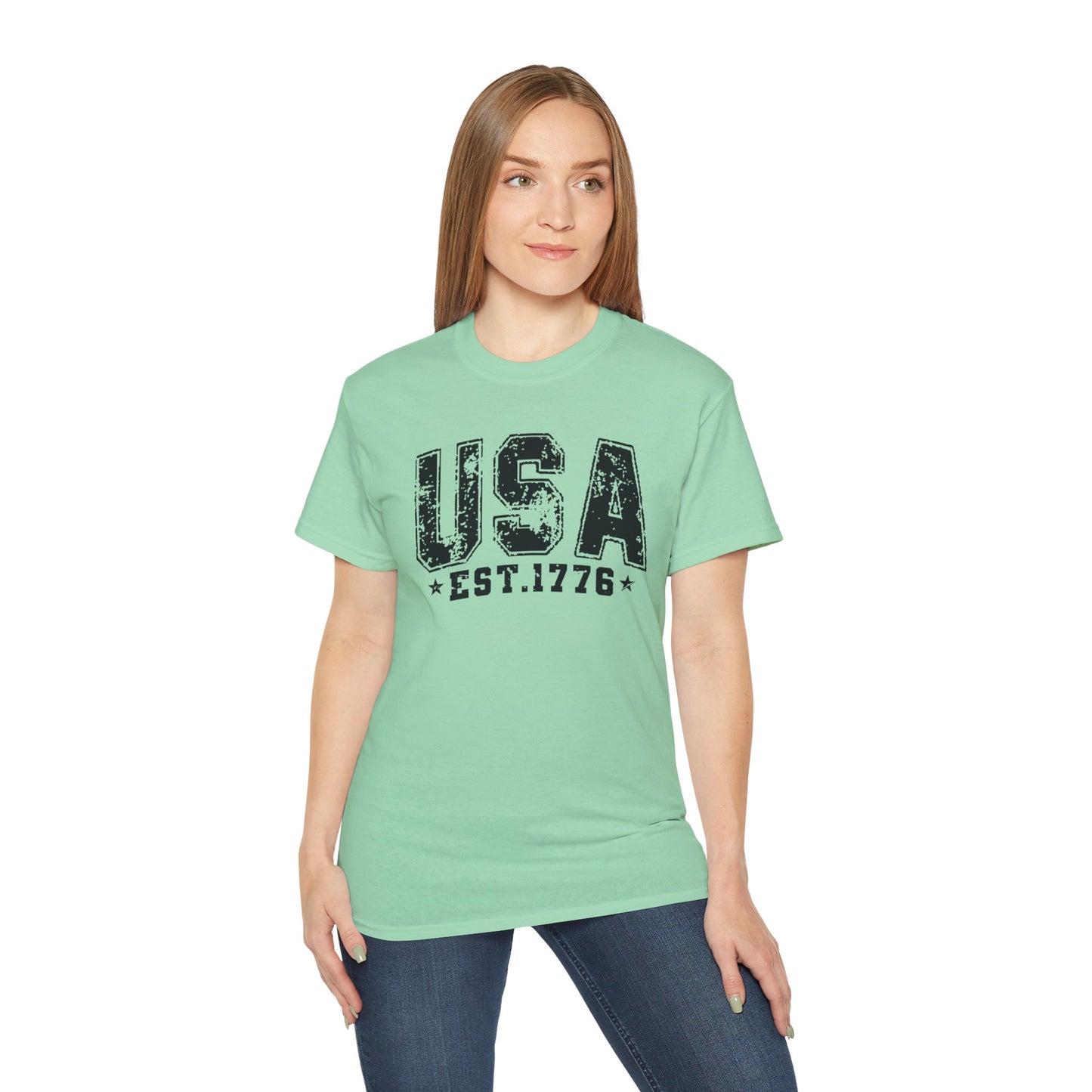 GILDAN - USA EST.1776 T-Shirt — Vintage Patriotic American Tee for 4th of July