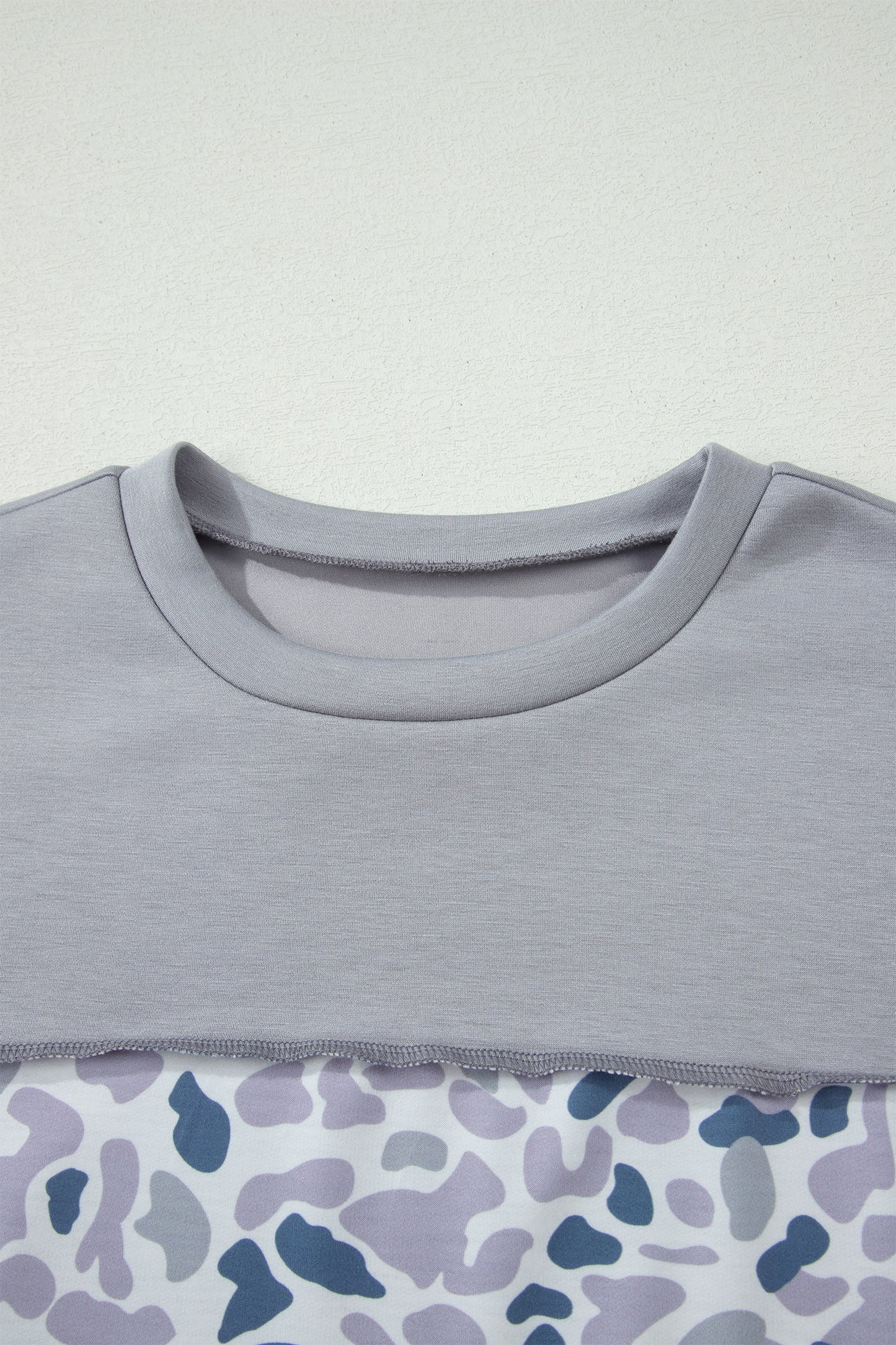 Gray Raw Seam Color Block Camouflage Patchwork Casual Tee