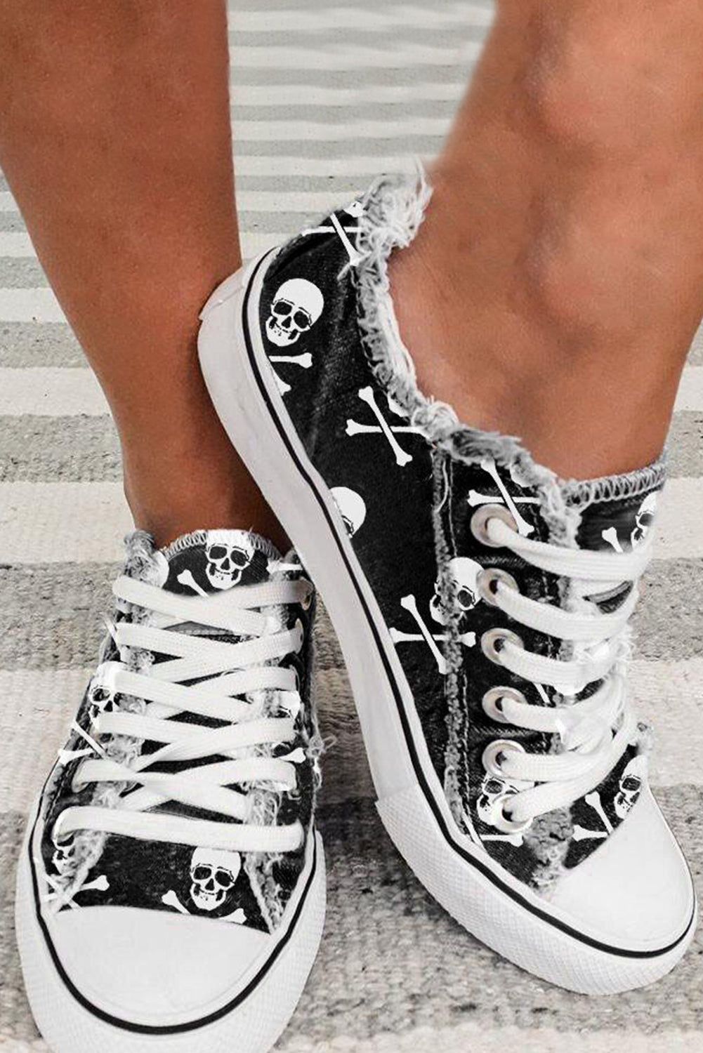 SHOES & HANDBAGS